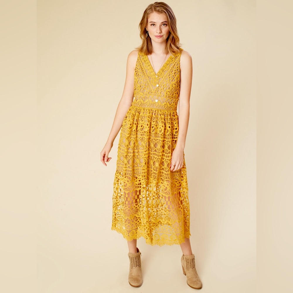 ALTAR’D STATE Women’s Medium** Yellow Camarilla Crochet Midi Dress